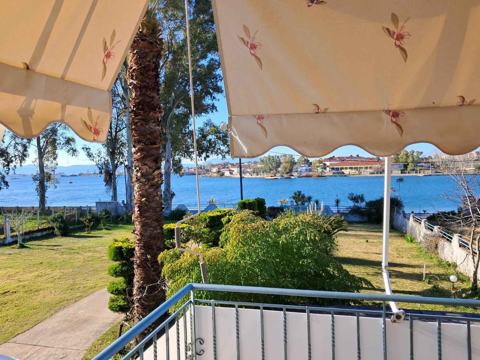 Top Floor On Villa, 3' From Center, By The Sea! Host Is Efi Kwsta Preveza Exterior photo